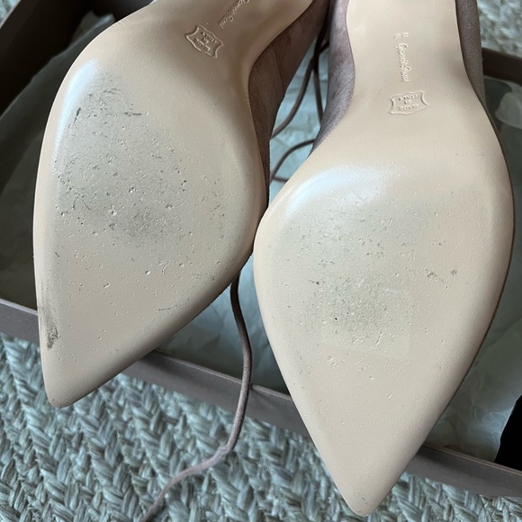 Gianvito Rossi Suede Heels Pointed-Toe Pumps Natural Light Pink Stilettos - Picture 9 of 13